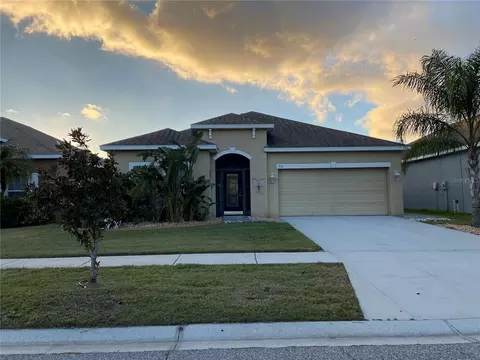 710 Parker Den Dr, Ruskin, FL 33570
