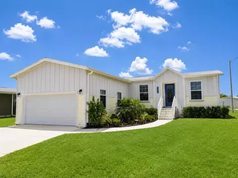 34916 Blue Starling St, Zephyrhills, FL 33541