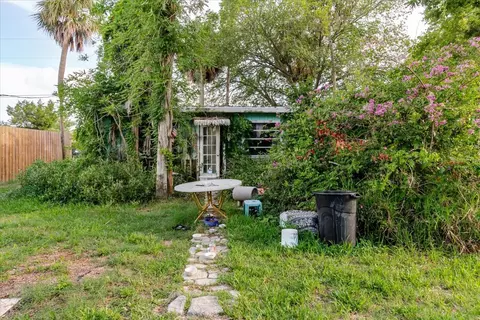 Exterior - 5323 Circle Dr, Weeki Wachee, FL 34607 photo 13 of 35