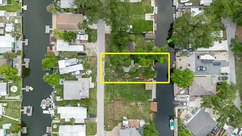 View/Area - 5323 Circle Dr, Weeki Wachee, FL 34607 photo 7 of 30