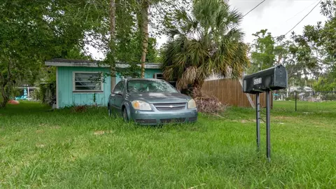 Exterior - 5323 Circle Dr, Weeki Wachee, FL 34607 photo 35 of 35