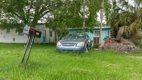 Exterior - 5323 Circle Dr, Weeki Wachee, FL 34607 photo 34 of 35