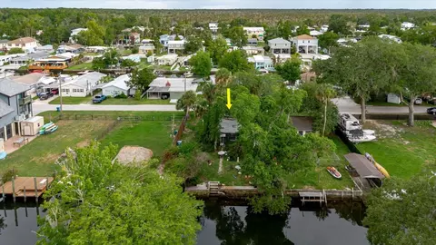 View/Area - 5323 Circle Dr, Weeki Wachee, FL 34607 photo 3 of 30