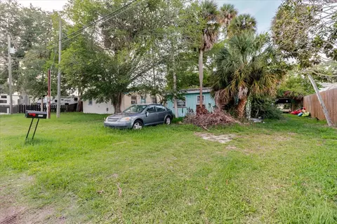 Exterior - 5323 Circle Dr, Weeki Wachee, FL 34607 photo 12 of 35
