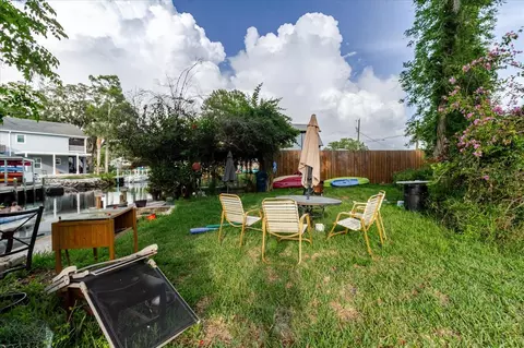 Exterior - 5323 Circle Dr, Weeki Wachee, FL 34607 photo 21 of 35