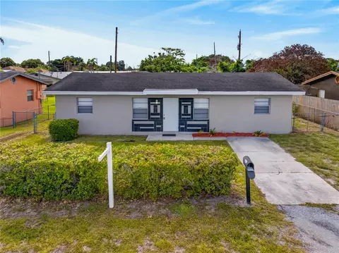 1706 N 29th St, Fort Pierce, FL 34947