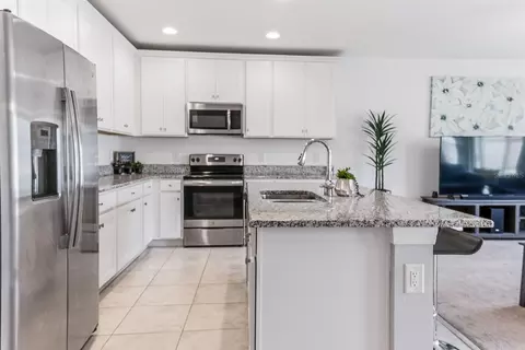 Kitchen - 12103 Gothic Rd, Spring Hill, FL 34610 photo 3 of 5