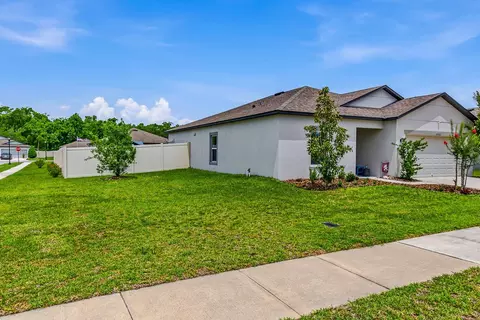 Exterior - 12103 Gothic Rd, Spring Hill, FL 34610 photo 4 of 10