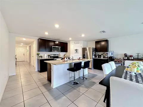 Kitchen - 16661 Windmill Forge Pass, Wimauma, FL 33598 photo 2 of 4