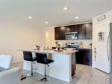 Kitchen - 16661 Windmill Forge Pass, Wimauma, FL 33598 photo 3 of 4