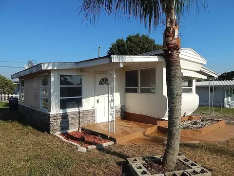 1846 Hoyle Dr, Holiday, FL 34691