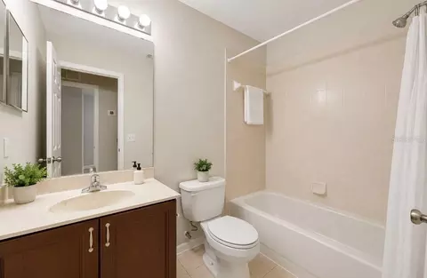 Bath - Undisclosed, Riverview, FL 33578 photo 4 of 4