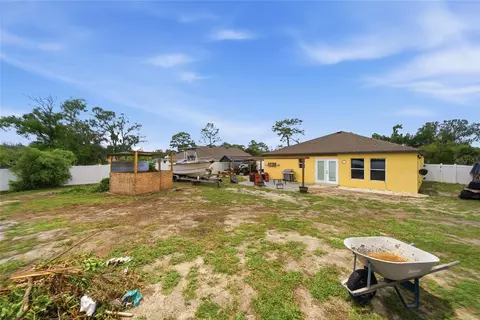 Exterior - 10198 Elgin Blvd, Spring Hill, FL 34608 photo 4 of 7
