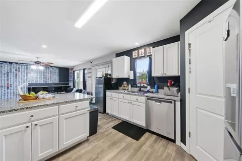 Kitchen - 10198 Elgin Blvd, Spring Hill, FL 34608 photo 3 of 4