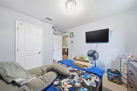Bedroom - 10198 Elgin Blvd, Spring Hill, FL 34608 photo 6 of 9