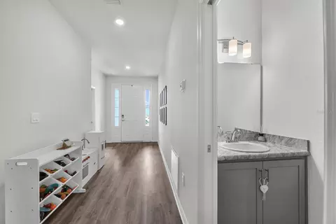 Entry Way - 6543 166th Pl E, Parrish, FL 34219 photo 3 of 3