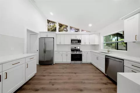 Kitchen - 2104 Doefield Ct, Valrico, FL 33596 photo 1 of 4