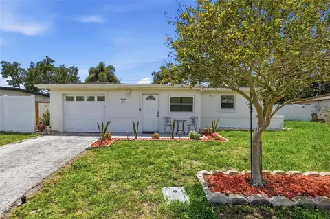 12094 106th St, Largo, FL 33773