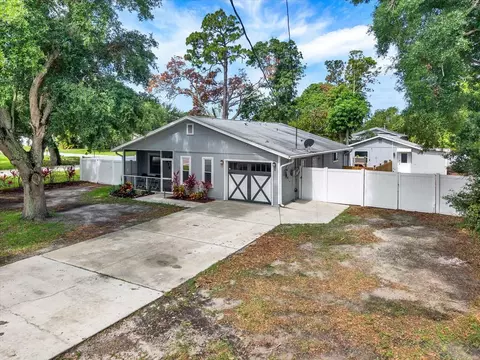 1978 Dix St, Largo, FL 33774