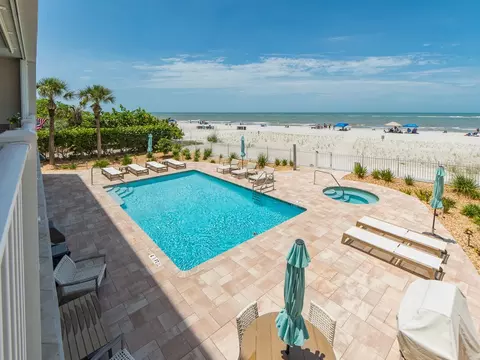 19600 Gulf Blvd #102, Indian Shores, FL 33785