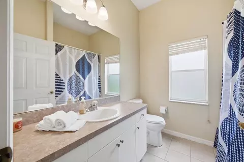 Bath - 2138 Edelweiss Loop, Trinity, FL 34655 photo 4 of 4
