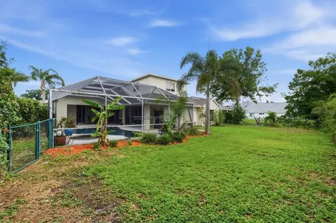 Exterior - 2138 Edelweiss Loop, Trinity, FL 34655 photo 7 of 7