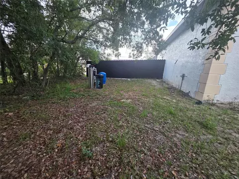 Exterior - 17820 Monteverde Dr, Spring Hill, FL 34610 photo 4 of 12