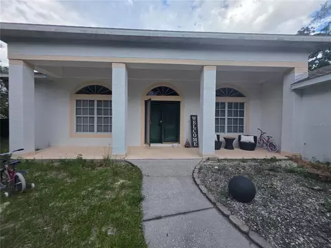 Exterior - 17820 Monteverde Dr, Spring Hill, FL 34610 photo 3 of 12