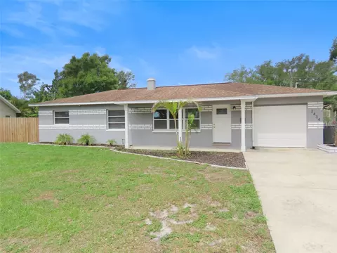 2434 65th St N, Saint Petersburg, FL 33710