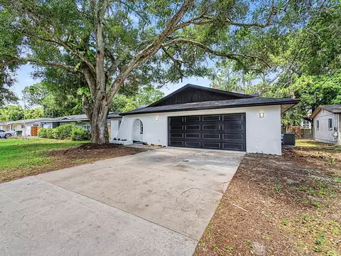 13748 Audrey Ln, Largo, FL 33771