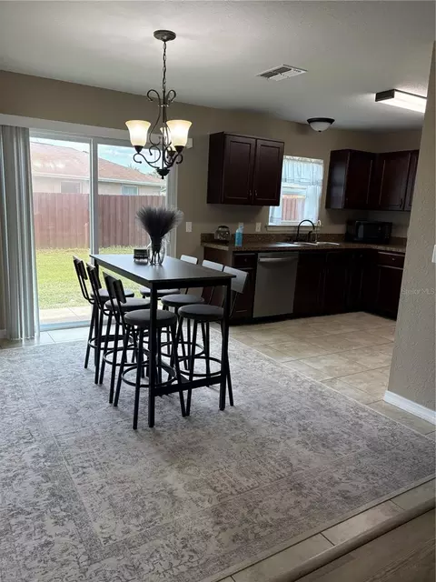 Dining - 176 Juniper Loop Cir, Ocala, FL 34480 photo 1 of 2