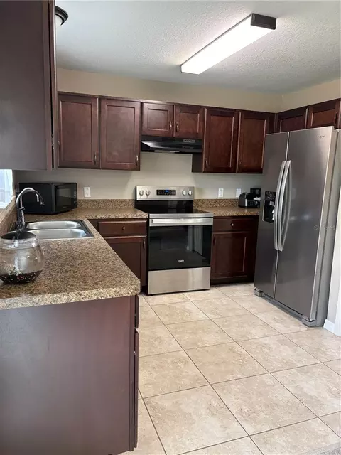 Kitchen - 176 Juniper Loop Cir, Ocala, FL 34480 photo 1 of 2