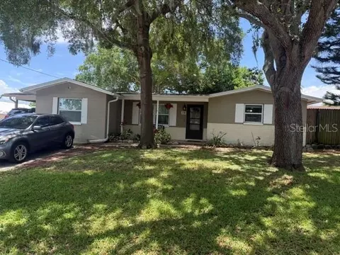 78 Maple Ave, Palm Harbor, FL 34684