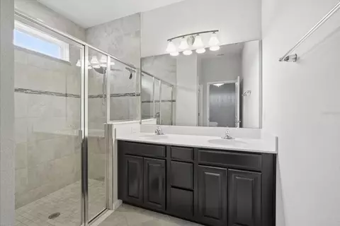 Bath - 12261 Blue Pacific Dr, Riverview, FL 33579 photo 1 of 2