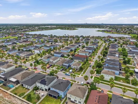 View/Area - 12261 Blue Pacific Dr, Riverview, FL 33579 photo 2 of 11