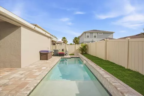 Exterior - 12261 Blue Pacific Dr, Riverview, FL 33579 photo 7 of 10