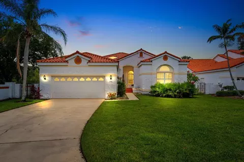 2985 La Concha Dr, Clearwater, FL 33762