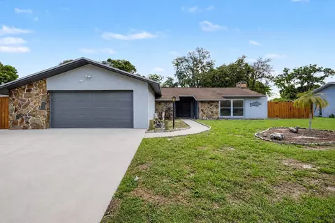 3110 Shadow Oaks Dr, Holiday, FL 34690