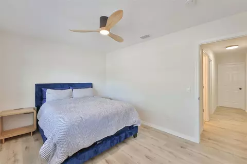 Bedroom - 1578 Indian Bay Rd, Spring Hill, FL 34607 photo 6 of 8