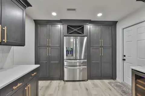 Kitchen - 1578 Indian Bay Rd, Spring Hill, FL 34607 photo 7 of 8