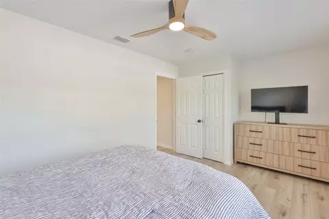 Bedroom - 1578 Indian Bay Rd, Spring Hill, FL 34607 photo 7 of 8