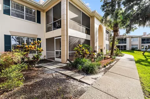 10360 Carrollwood Ln #212, Tampa, FL 33618