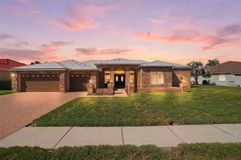 3166 Sterling St, Tarpon Springs, FL 34688