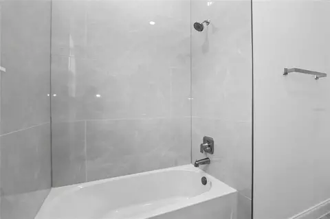 Bath - 4814 SW 166th Loop, Ocala, FL 34473 photo 4 of 5