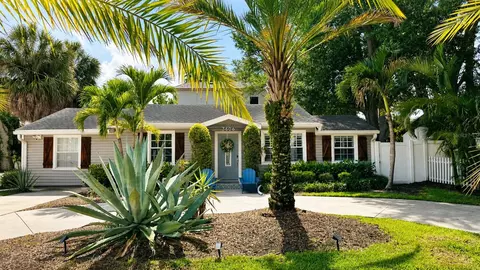 3606 S Renellie Dr, Tampa, FL 33629