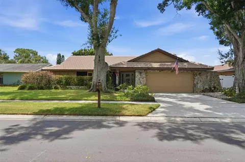 12104 99th Ave, Seminole, FL 33772