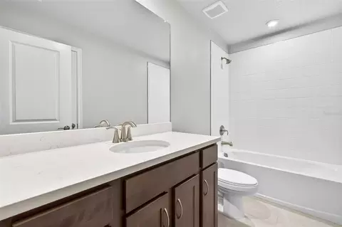 Bath - 9187 Aurelia Ave, Parrish, FL 34219 photo 2 of 2