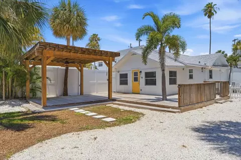 107 14th Ave, Saint Pete Beach, FL 33706