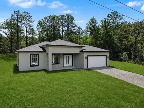 7945 N Ibsen Dr, Citrus Springs, FL 34433