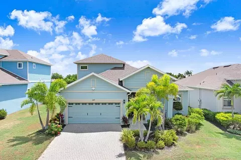 5425 Wishing Arch Dr, Apollo Beach, FL 33572